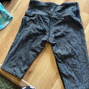 Lululemon leggings size 4